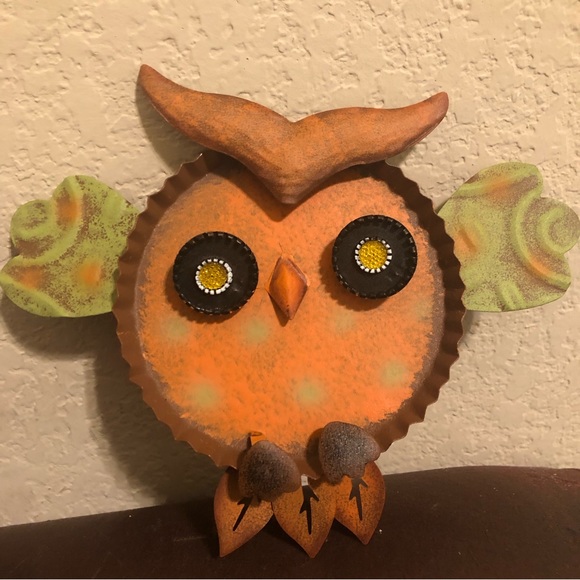 Metal Sculpted Owl Wall Hanging - Picture 2 of 8